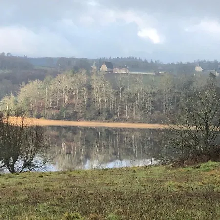 Camping Les Rives Du Lac 3* Parque de Campismo Saint-Gérons