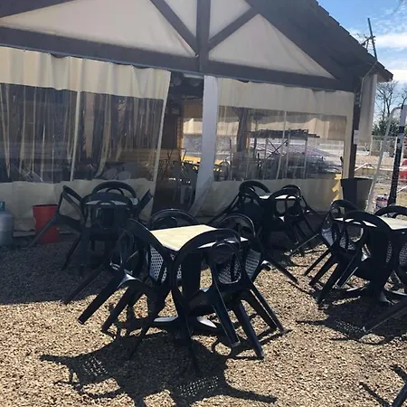 Parque de Campismo Camping Les Rives Du Lac 3* Saint-Gérons